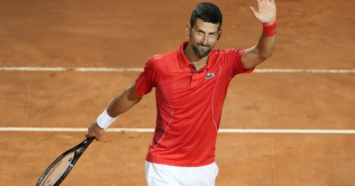 Djokovic ha vinto la sua prima partita in Italia dopo quasi un mese fuori dal campo