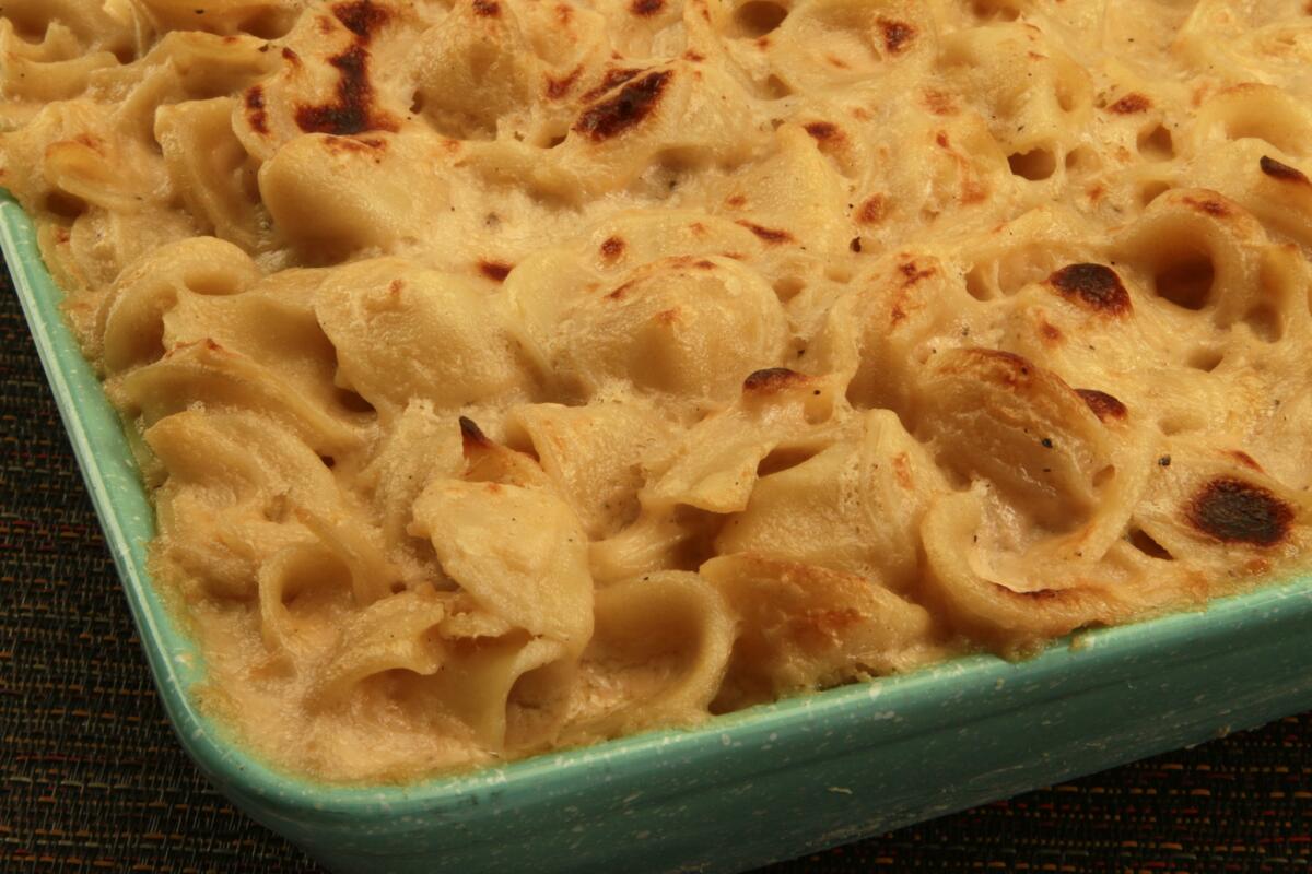The pasta is coated with two types of cheese and spices. Read the recipe »