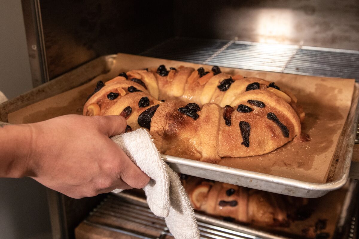 Rosca de reyes is a sweet but healthy bread for Three Kings' Day.