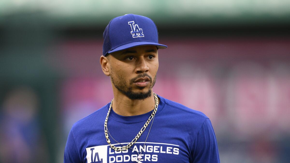 Why isn't Mookie Betts leading off for the Dodgers? - Los Angeles Times