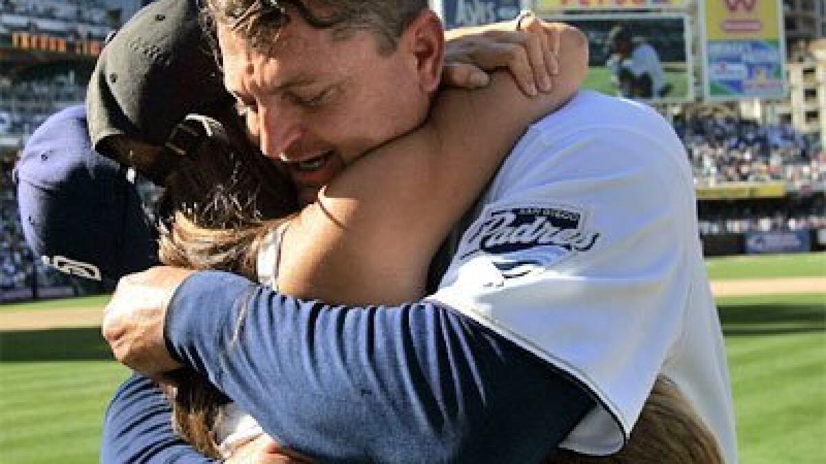 All-time saves leader Trevor Hoffman retires at 43 - The San Diego  Union-Tribune