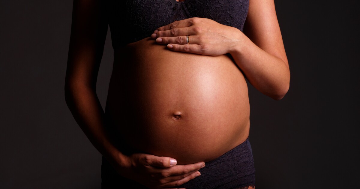 Les femmes enceintes de couleur sont plus susceptibles de subir des procédures auxquelles elles n’ont pas consenti, selon une étude