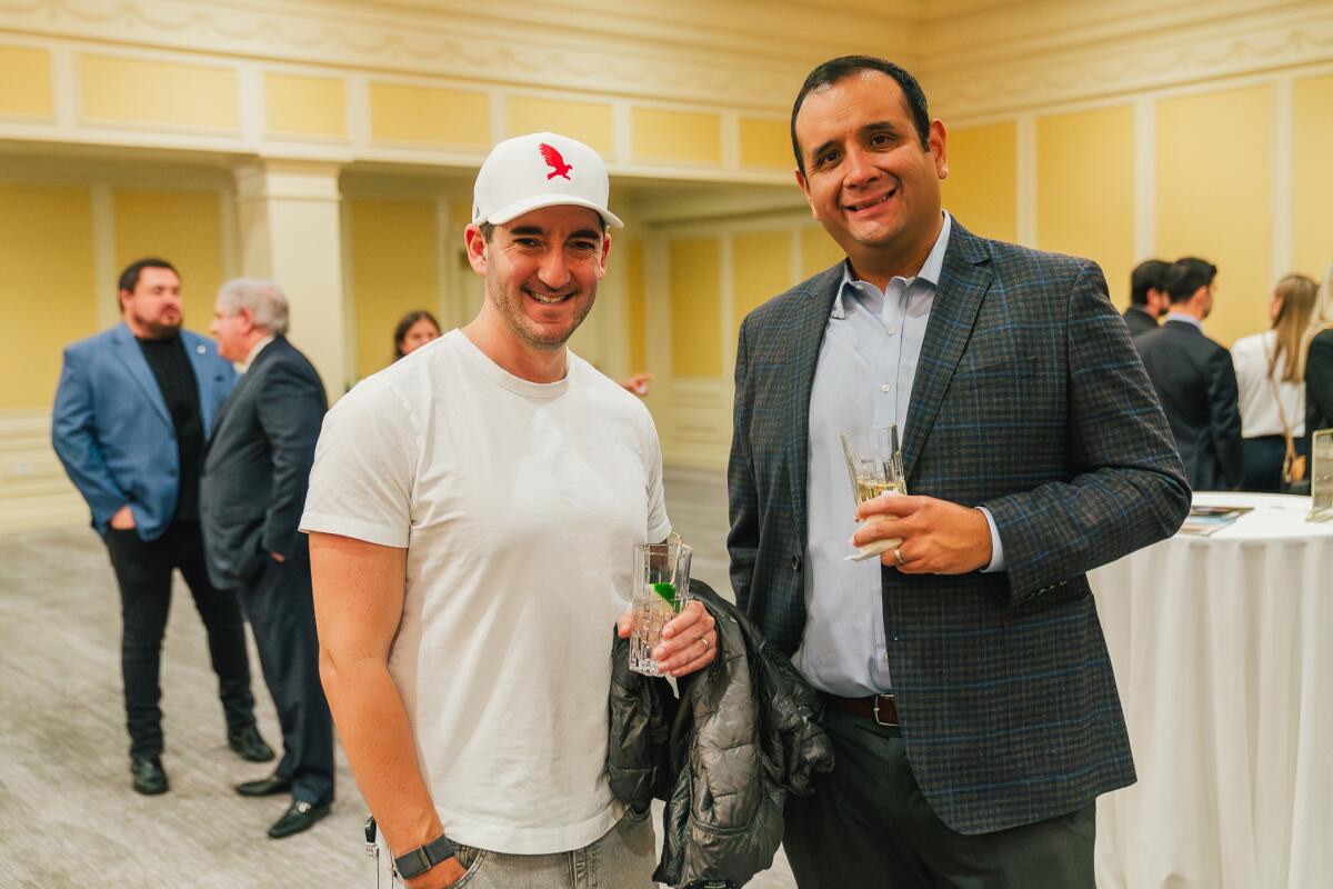 Erik Huberman, Chris Ramos