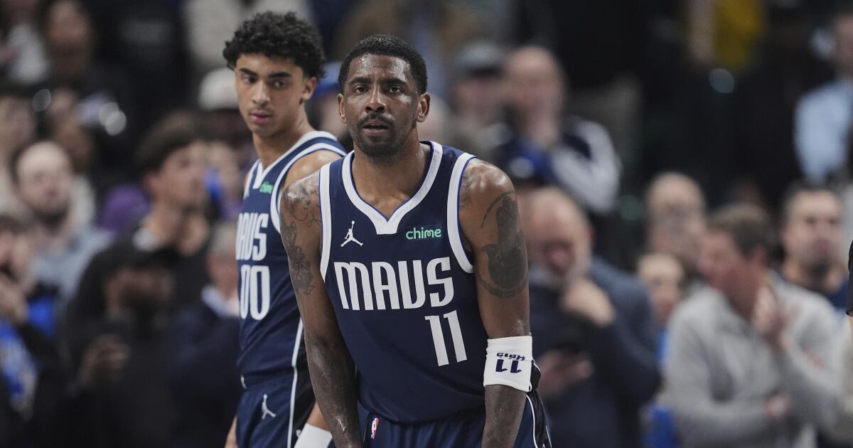 Kyrie Irving Yaralanması: Luka Doncic Ticaretinden Sonra Mavs için daha kötü şans