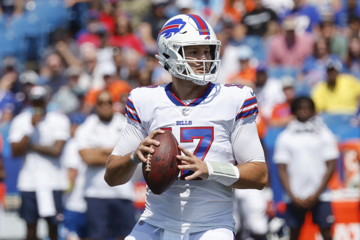 Allen, Bills top Broncos 42-15; Mahomes throws 2 TD passes - The