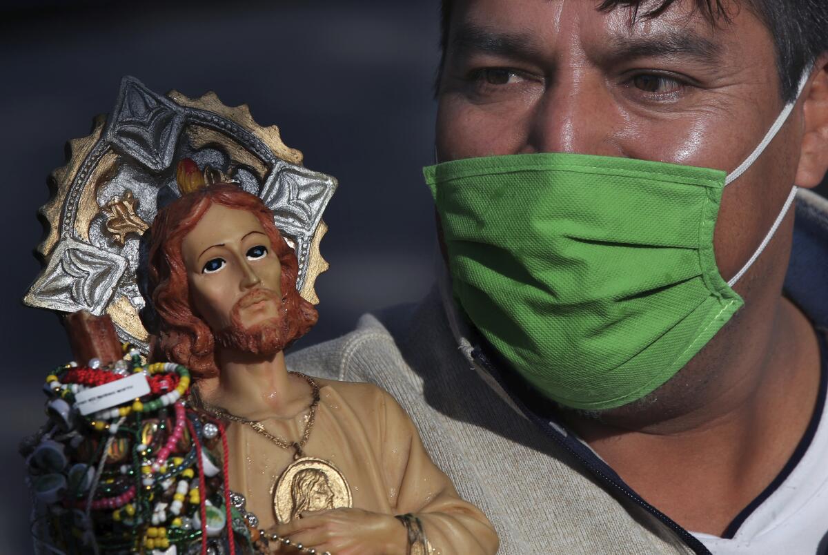 Medidas contra COVID-19 merman festejo a San Judas en México