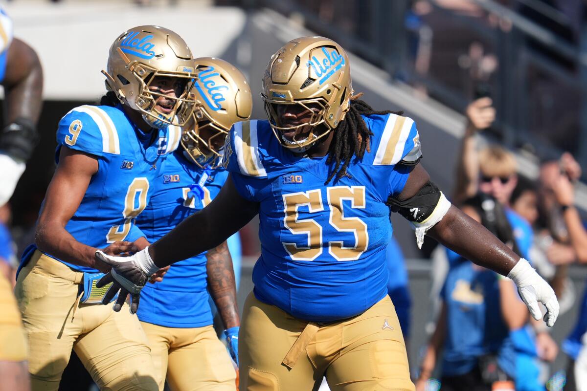 Can UCLA recapture that enjoyable feeling? 5 issues to observe in opposition to Nebraska 1 Eugene Brooks celebrates a UCLA touchdown against Penn State.