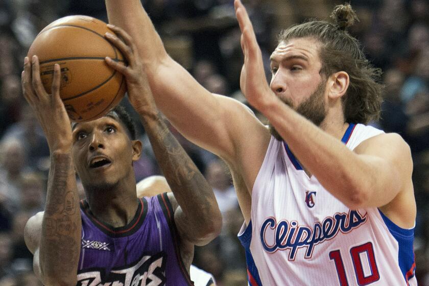 Spencer Hawes is averaging 6.3 points with 3.8 rebounds per game for the Clippers this season.