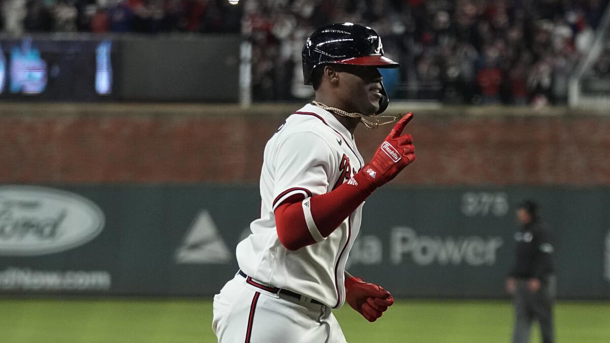 Jorge Soler's homer, Joc Pederson's catch lead Braves