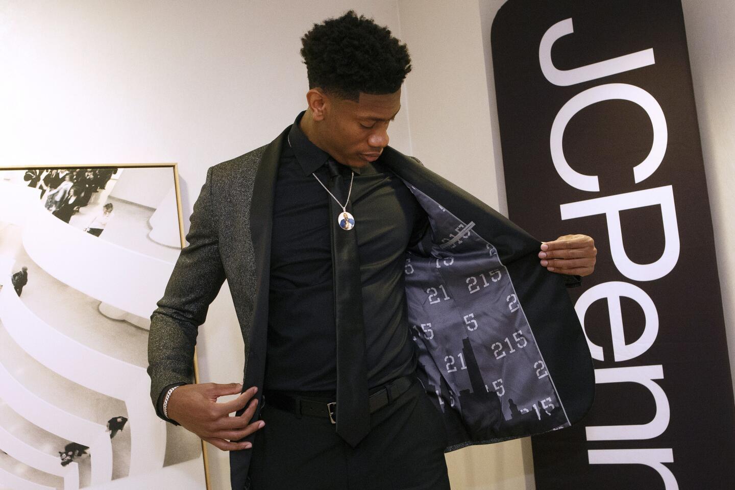 NBA draft: Fashion takes the center stage for soon-to-be rookies - Sports  Illustrated