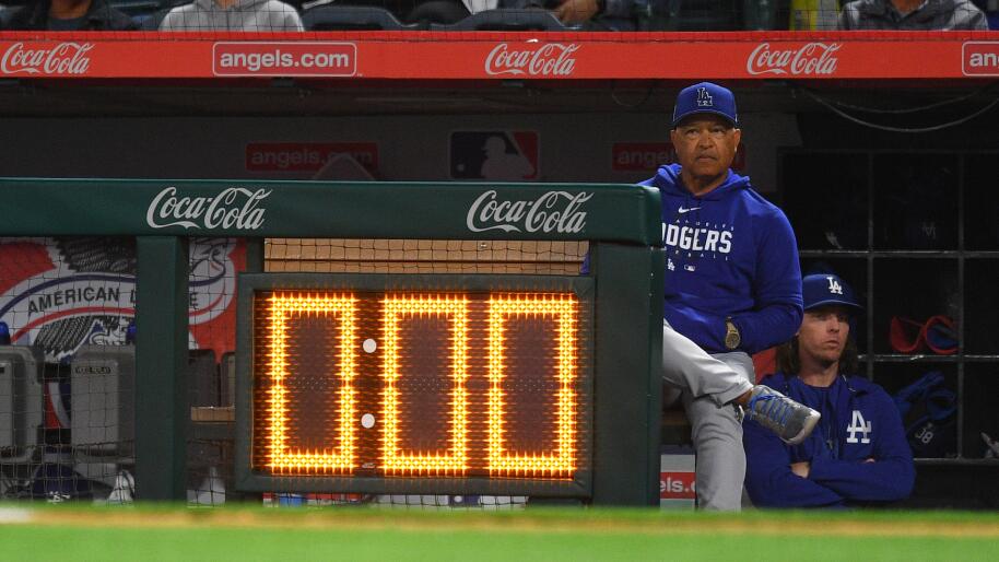 Falling in love with the MLB pitch clock is easy. Embrace it - Los Angeles  Times