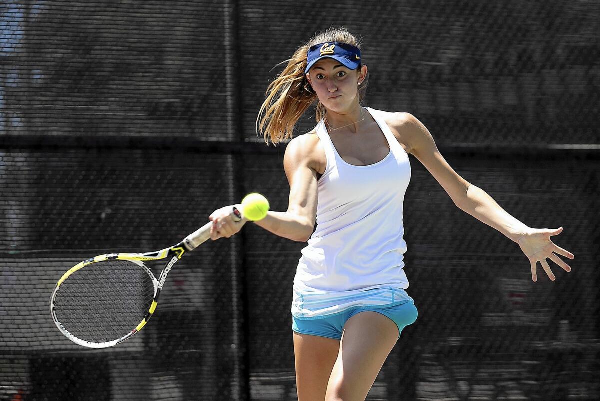 Jasie Dunk, who will be a junior at Corona del Mar High, captured the girls' 16s singles title at the Costa Mesa Summer Junior Classic on Friday at Costa Mesa Tennis Center.
