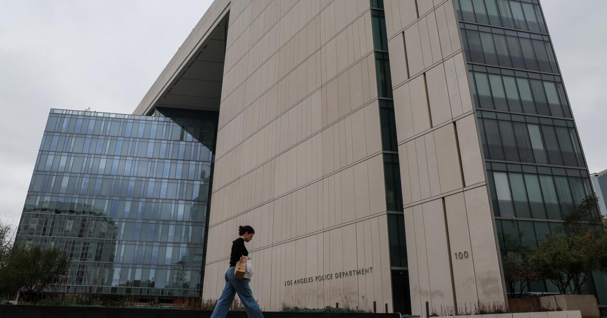 The Lapd has failed to fully expose the pet officials of domestic violence The Lapd has failed to fully expose the pet officials of domestic violence