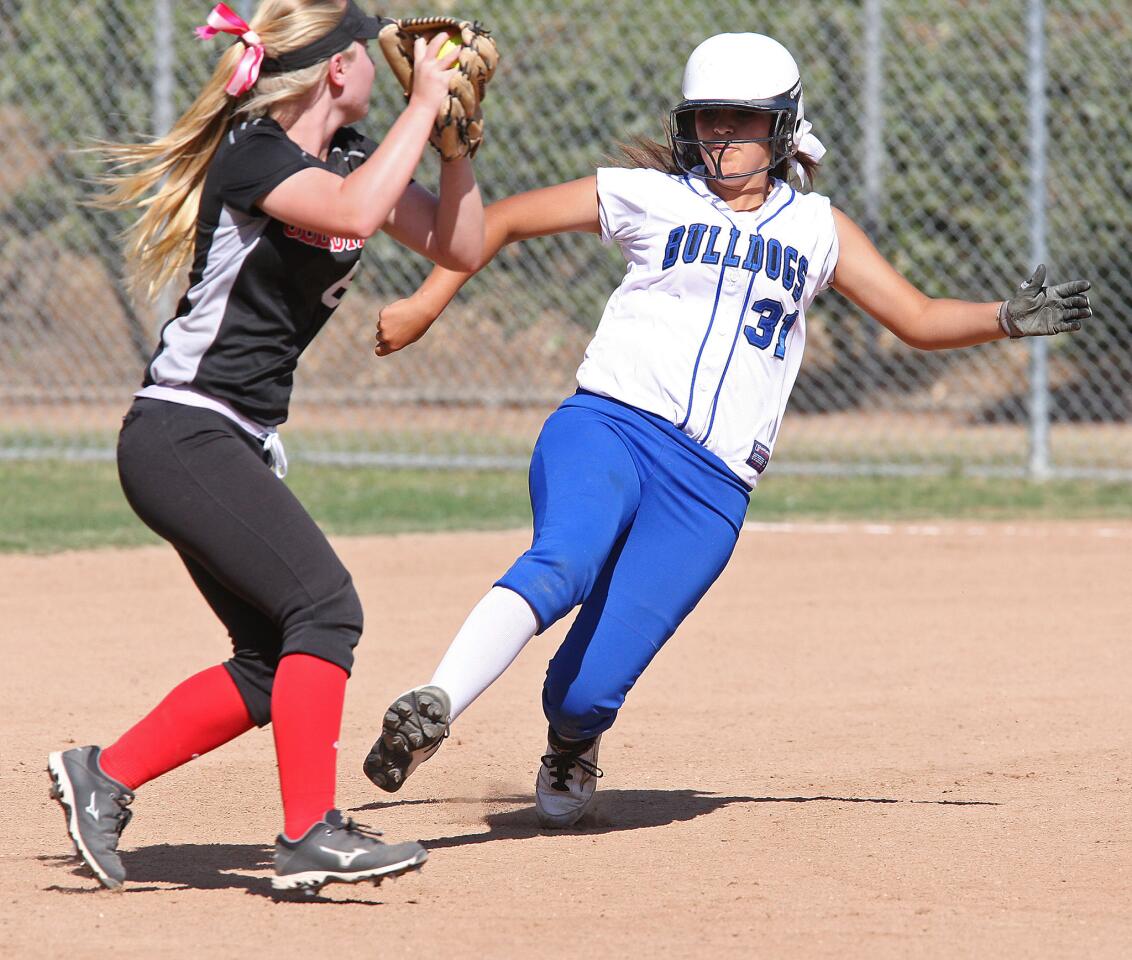 Photo Gallery: Burbank softball beats Glendale 2-0, wins Pacific League title