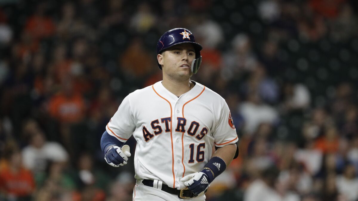 Infielder Aledmys Díaz, Astros go to arbitration hearing