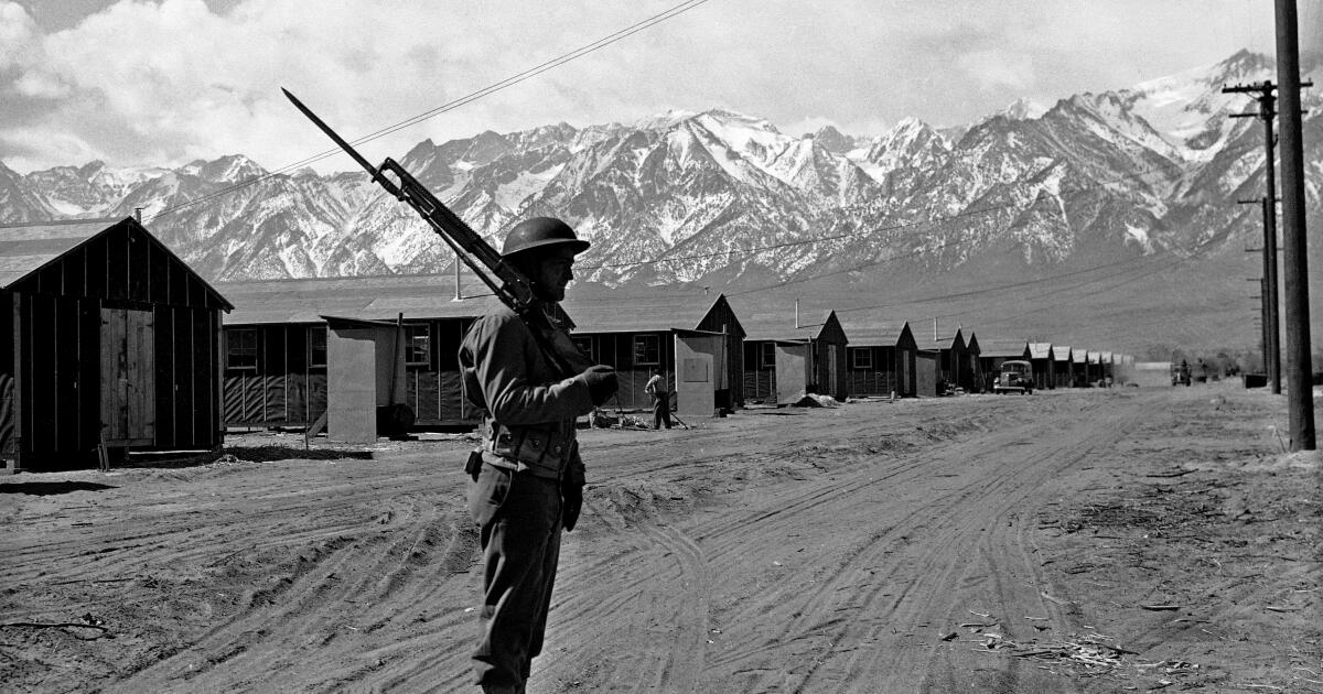 Manzanar bize ABD'nin kendi vatandaşlarına neler yapabileceğini hatırlatıyor