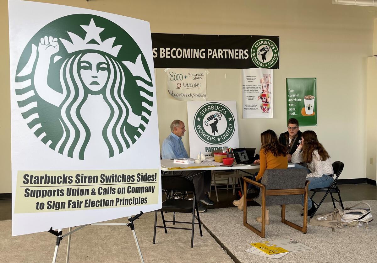 Starbucks se opone a gestiones sindicales en sus locales