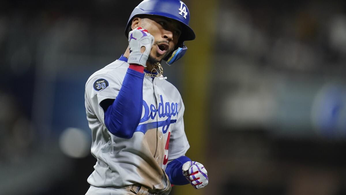 Mookie Betts Makes Dodgers' Spring Training Debut – NBC Los Angeles