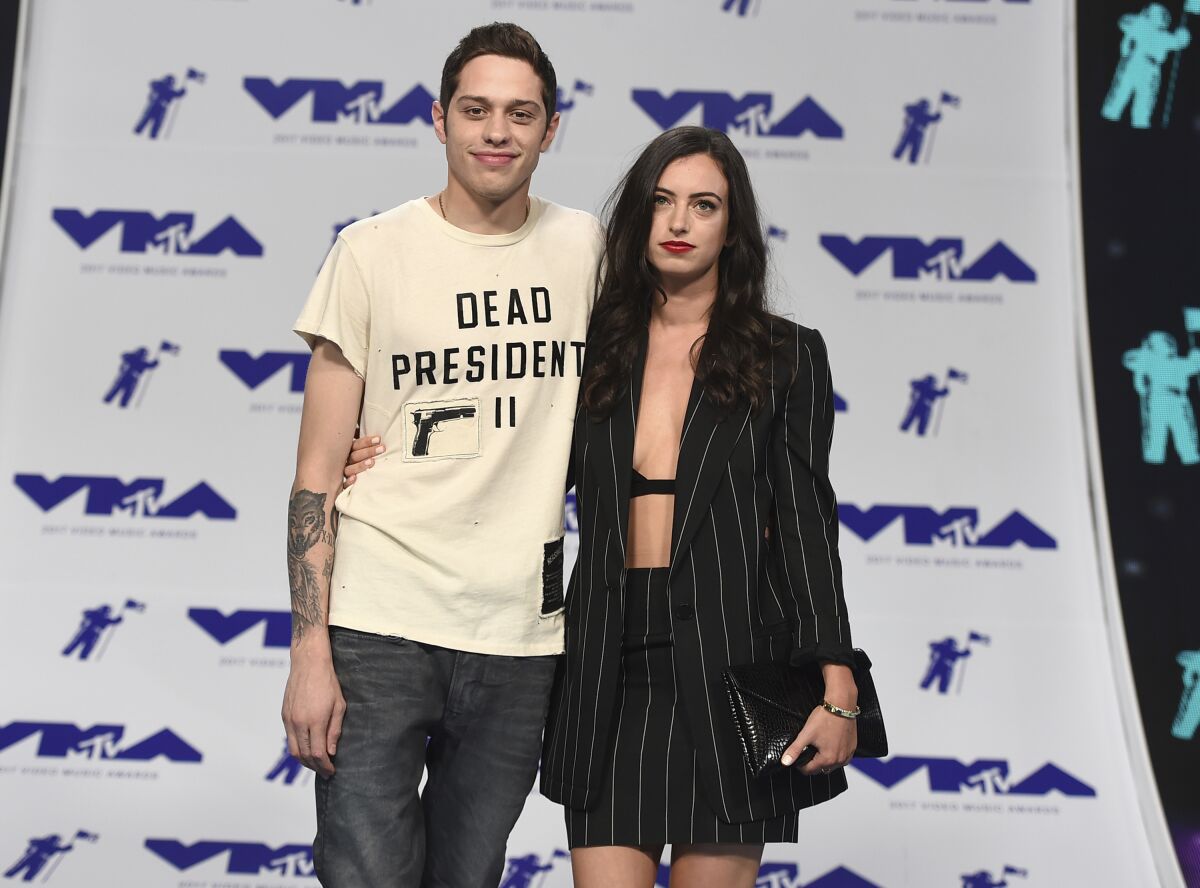 Pete Davidson and Cazzie David arrive at the MTV Video Music Awards in 2017.