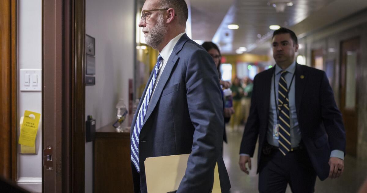 A Califórnia está processando a administração Trump por bilhões de dólares em financiamento de energia limpa