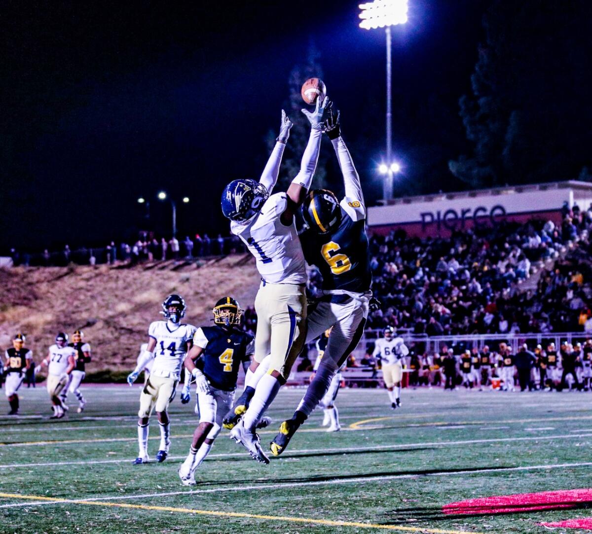 Arlis Boardingham of Birmingham. Sequence two on his catch against San Pedro and Kejuan Bullard.