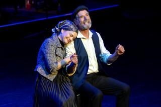 Jennifer Babiak (Golde) and Steven Skybell (Tevye) in