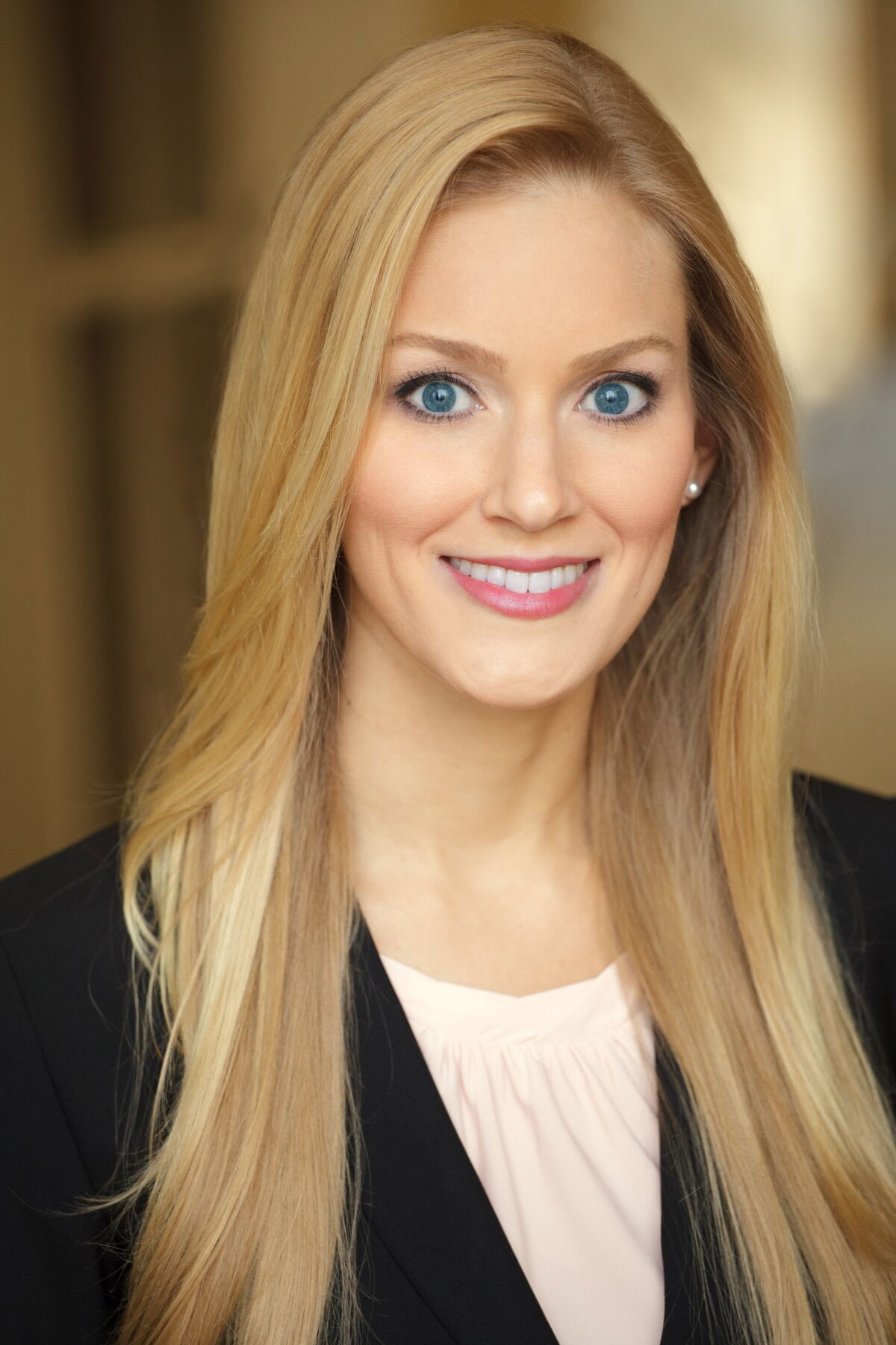 Dr. Kiersten Riedler