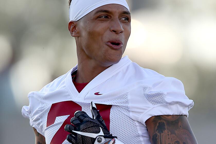 Su'a Cravens made a very successful transition from safety to linebacker while at USC.