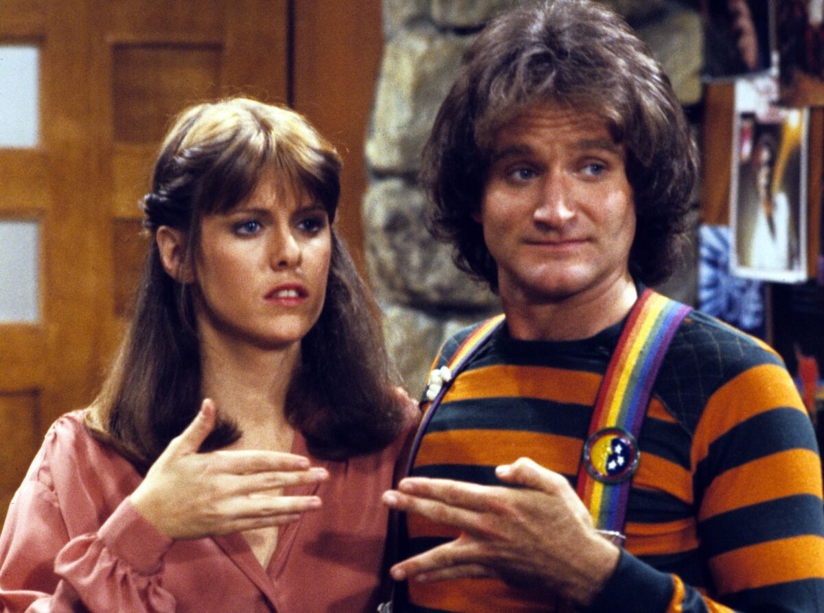 Pam Dawber and Robin Williams on "Mork & Mindy" in 1978.