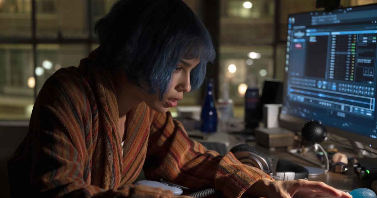 'Kimi' review: HBO Max thriller from Soderbergh, Kravitz - Los Angeles ...