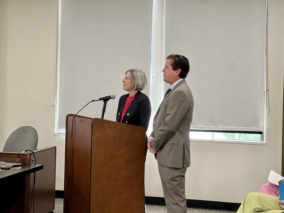 Janie Emerson and Trace Wilson, board members of the Association for the City of La Jolla