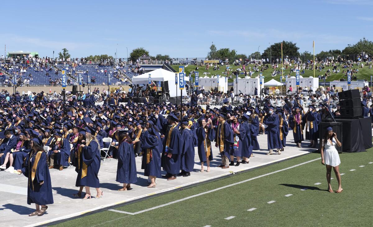 After UC Davis commencement halted by heat, students seek answers Los