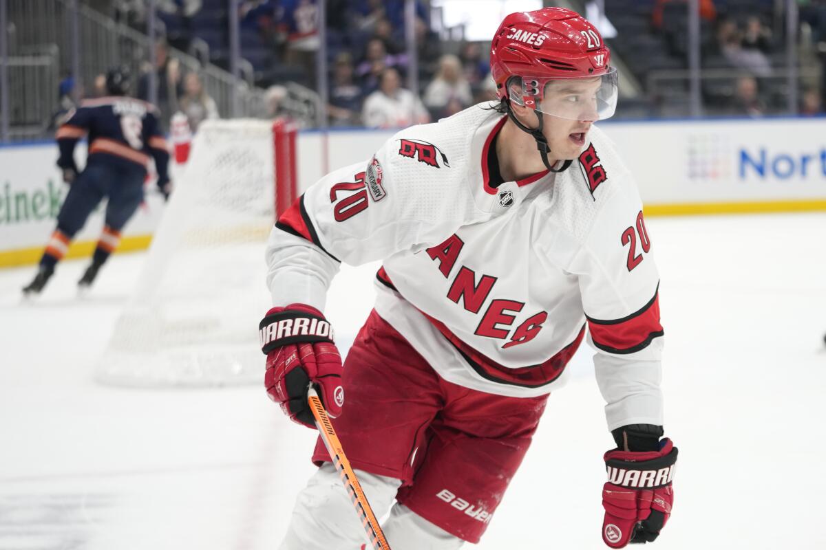 Brock Nelson, Ilya Sorokin lead Islanders past Red Wings 5-2