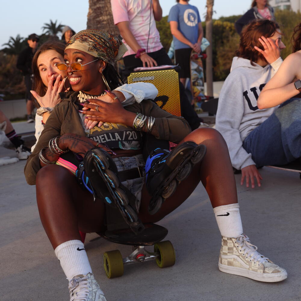 What Rapper Ride Skateboard Vibe Ride is the weekly L.A. skate party you canβt miss - Los Angeles Times