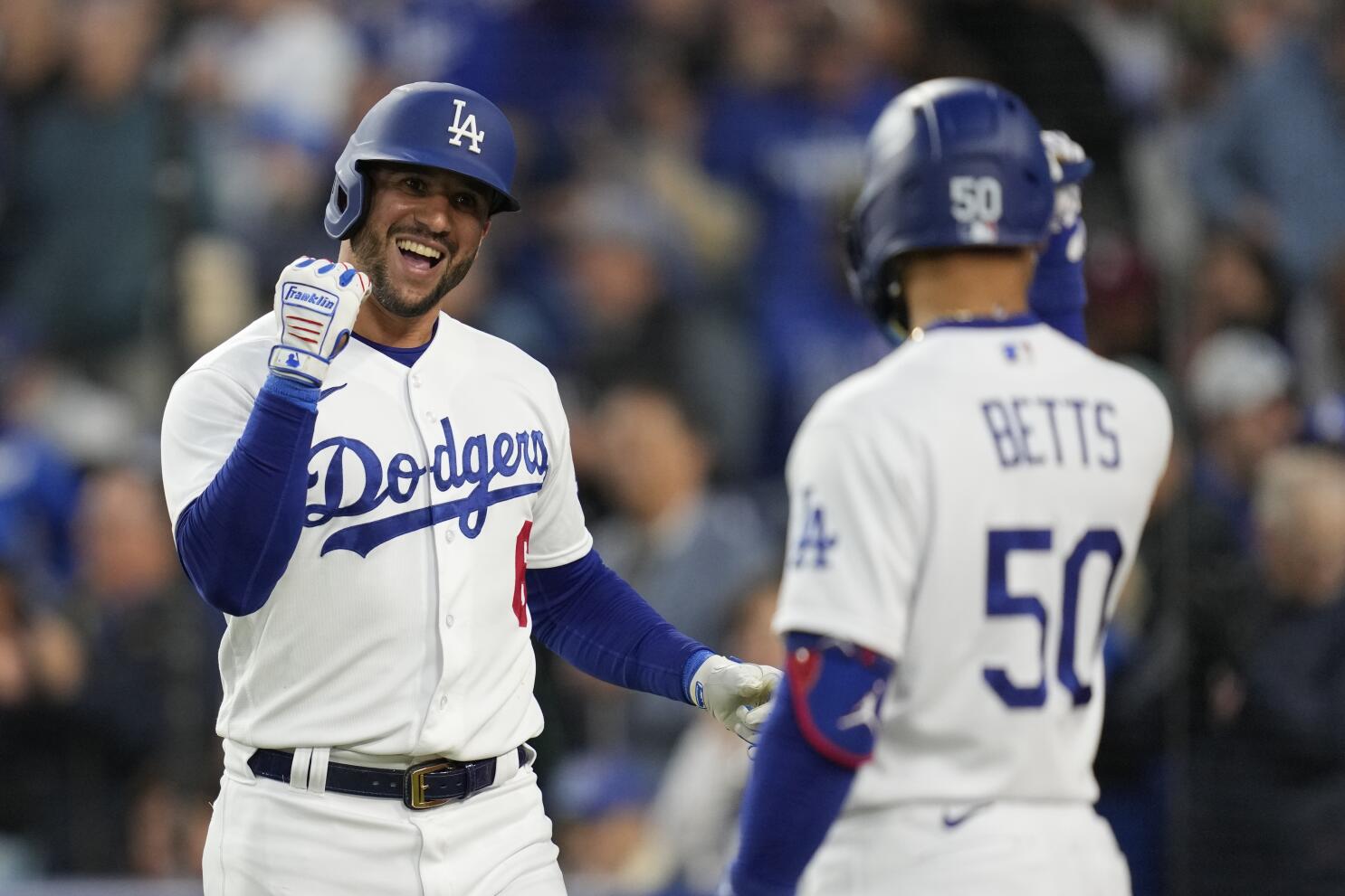 Watch: Mookie Betts smashes two homers during Dodgers' win - Los