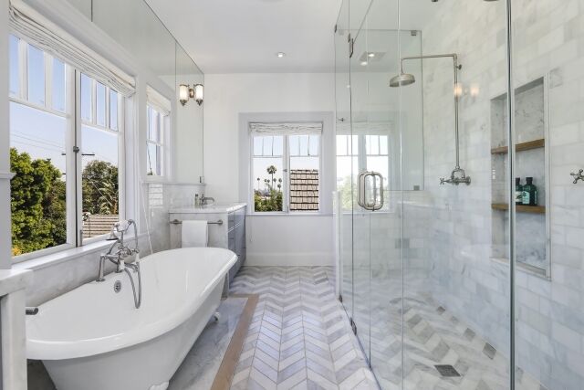 Laura Ricciardi and Moira Demos' Los Feliz home: the master bathroom.
