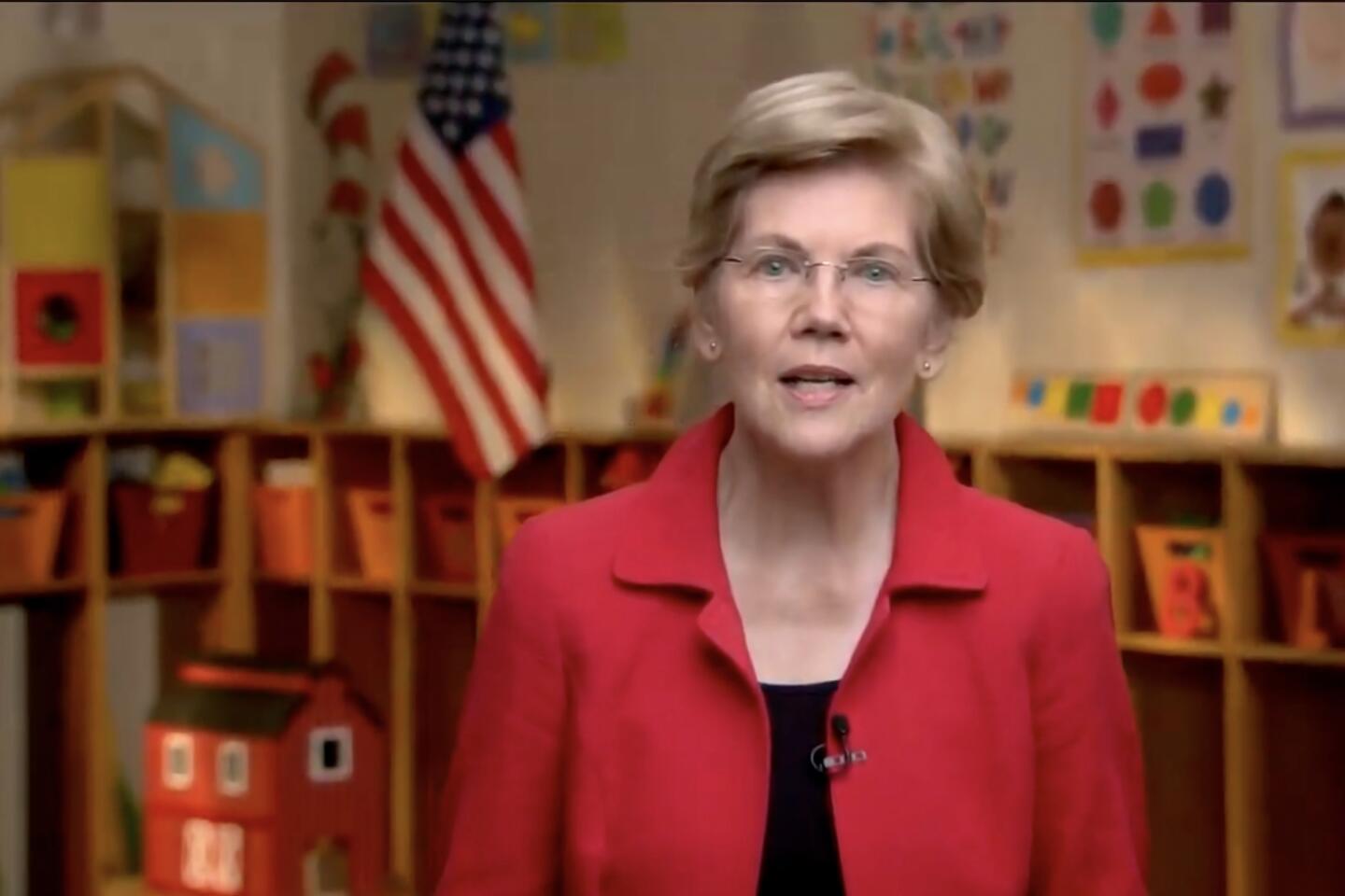 Sen. Elizabeth Warren (D-Mass.) speaks at the convention.