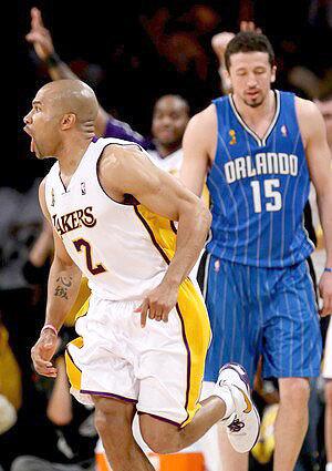 Derek Fisher, Hedo Turkoglu