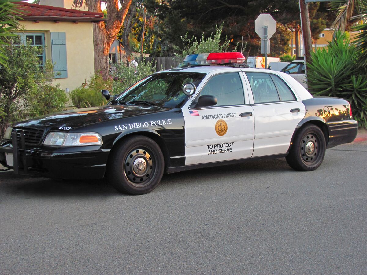 To report a non-emergency crime, call the San Diego Police at (619) 531-2000 or (858) 484-3154. In an emergency, dial 9-1-1.