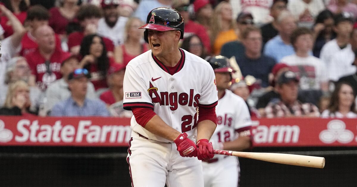 Angels blow it with bases loaded as winning streak ends in shutout loss to Pirates