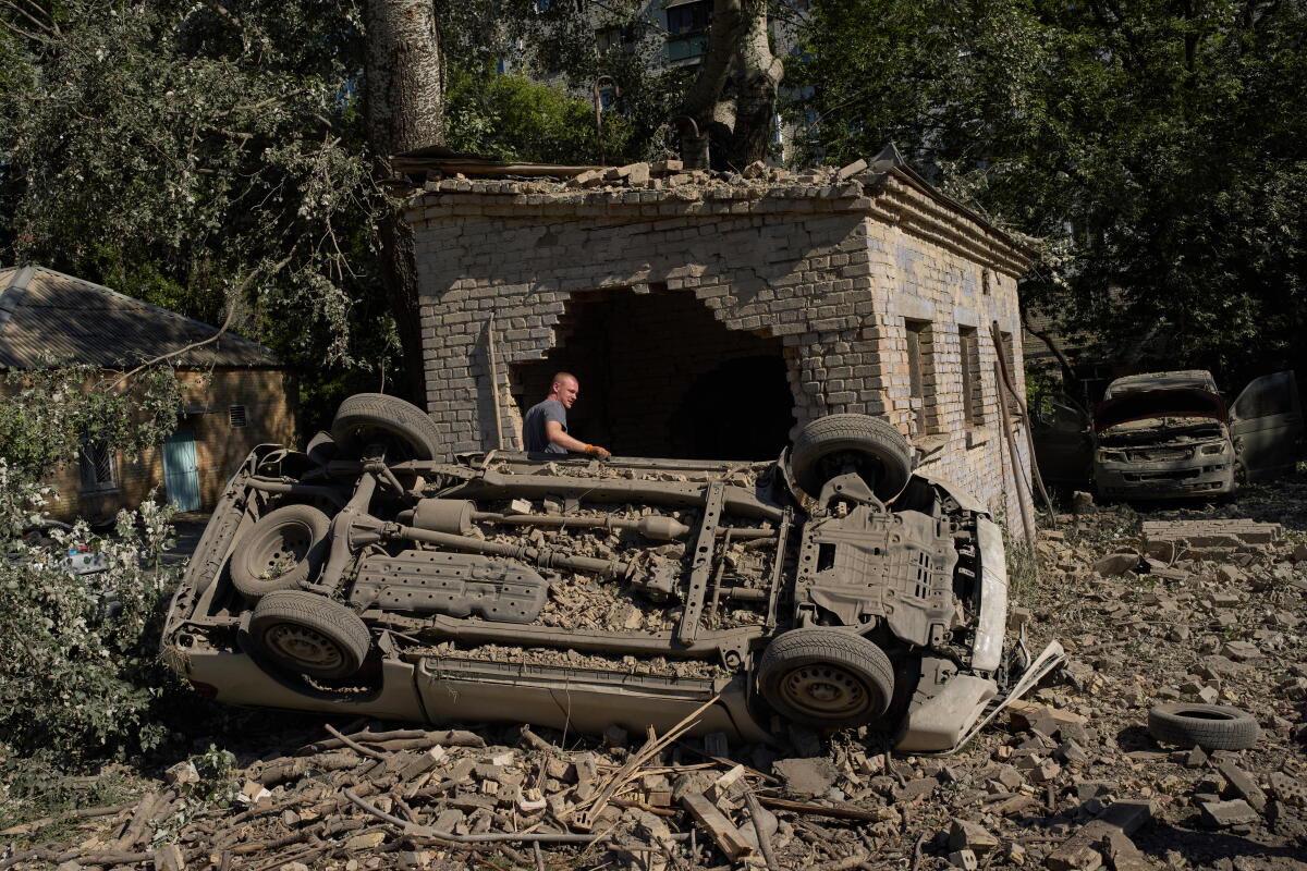 Cal And Ryssa Russian missile and drone barrage kills at least 16 in Ukraine's Kyiv ...