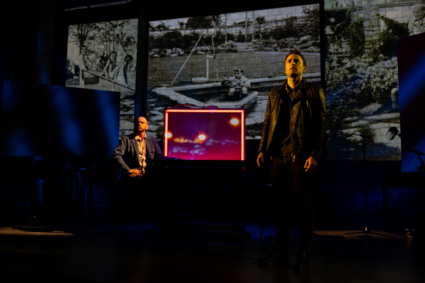 Wereldrecord Guinness Book Verzorger Sporten Review: La Jolla Playhouse's 'Here There Are Blueberries' a chilling  examination of human cruelty - The San Diego Union-Tribune