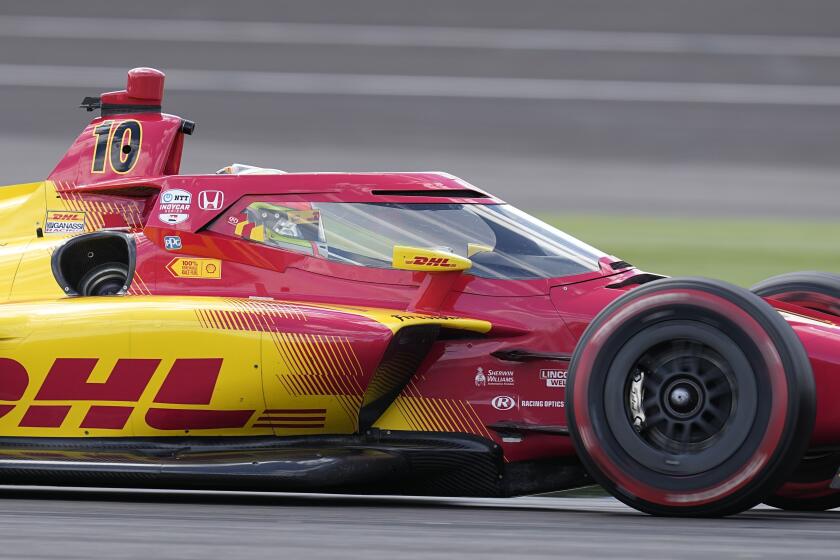 El español Alex Palou disputa el Gran Premio de Indianápolis, el sábado 11 de mayo de 2024 (AP Foto/Darron Cummings)