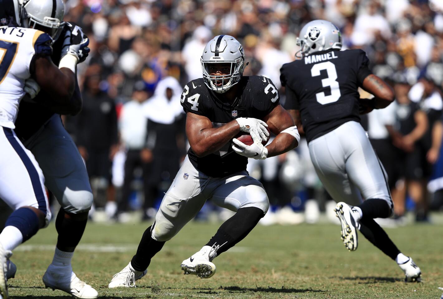 Oakland Raiders v Los Angeles Rams