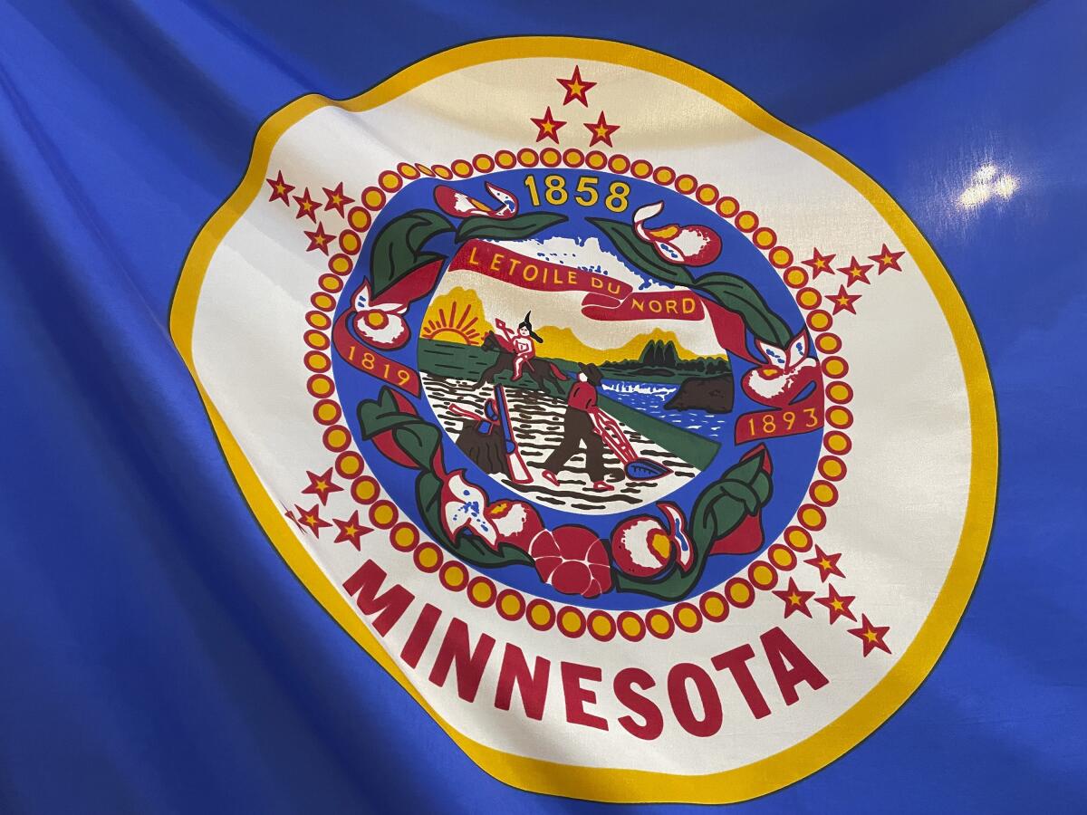 Minnesota seeks unifying symbol to replace state flag considered