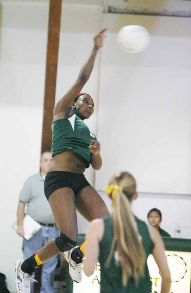 Glendale Adventist Academy v. Highland Hall nonleague girls volleyball