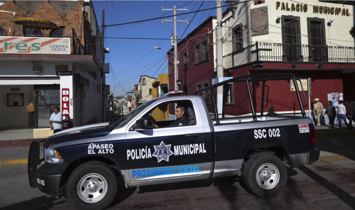 Policías municipales