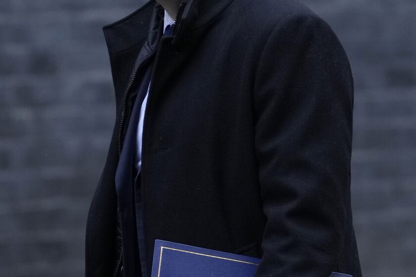 El secretario de Estado para Irlanda del Norte Chris Heaton-Harris en Londres el 28 de marzo de 2023. (Foto AP /Kirsty Wigglesworth)
