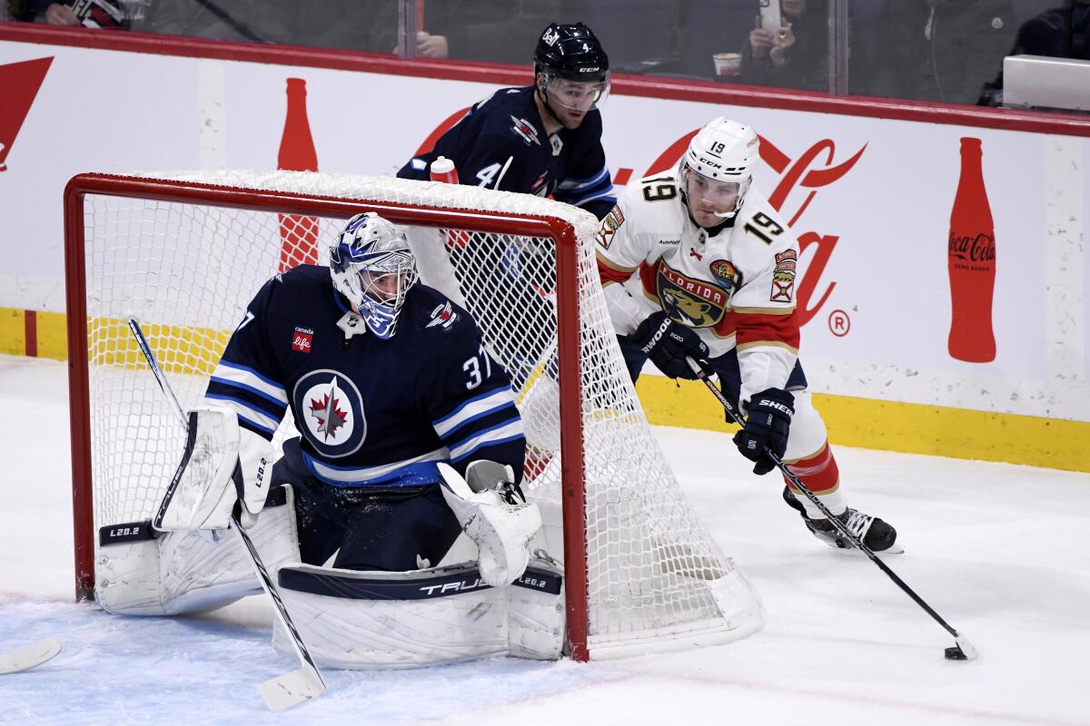 Jets top Panthers 5-2, spoil Maurice's return to Winnipeg - The