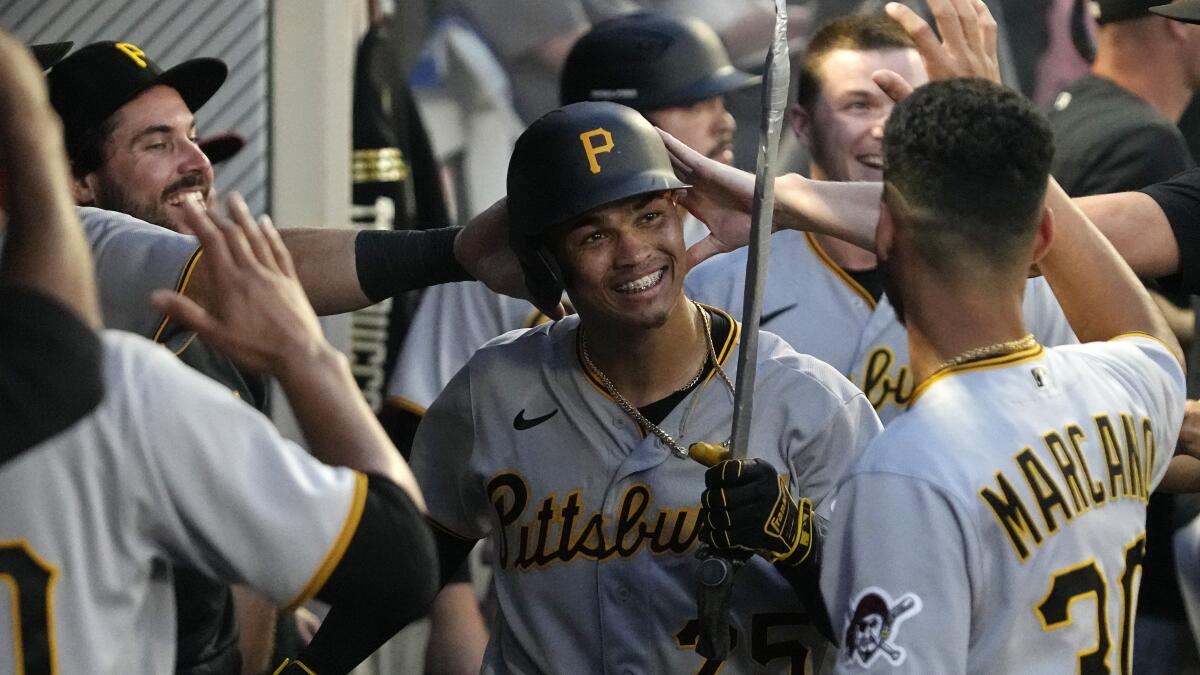Endy Rodríguez hits his 1st major league home run to help the Pirates beat  the Angels 3-0